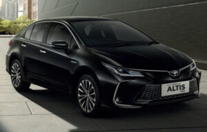 toyota-corolla-altis-hev-kartika-sari-malang