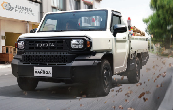 toyota-hilux-rangga-kartika-sari-malang