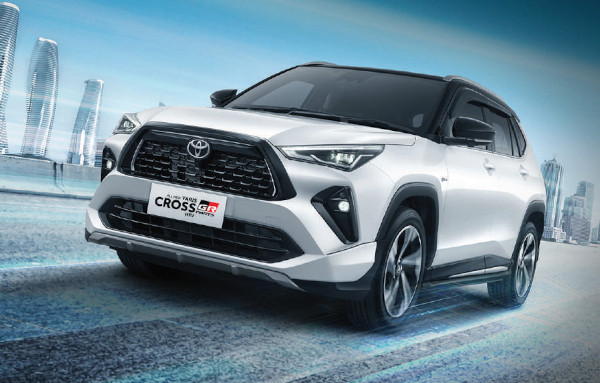 toyota-yaris-cross-hev-kartika-sari-malang